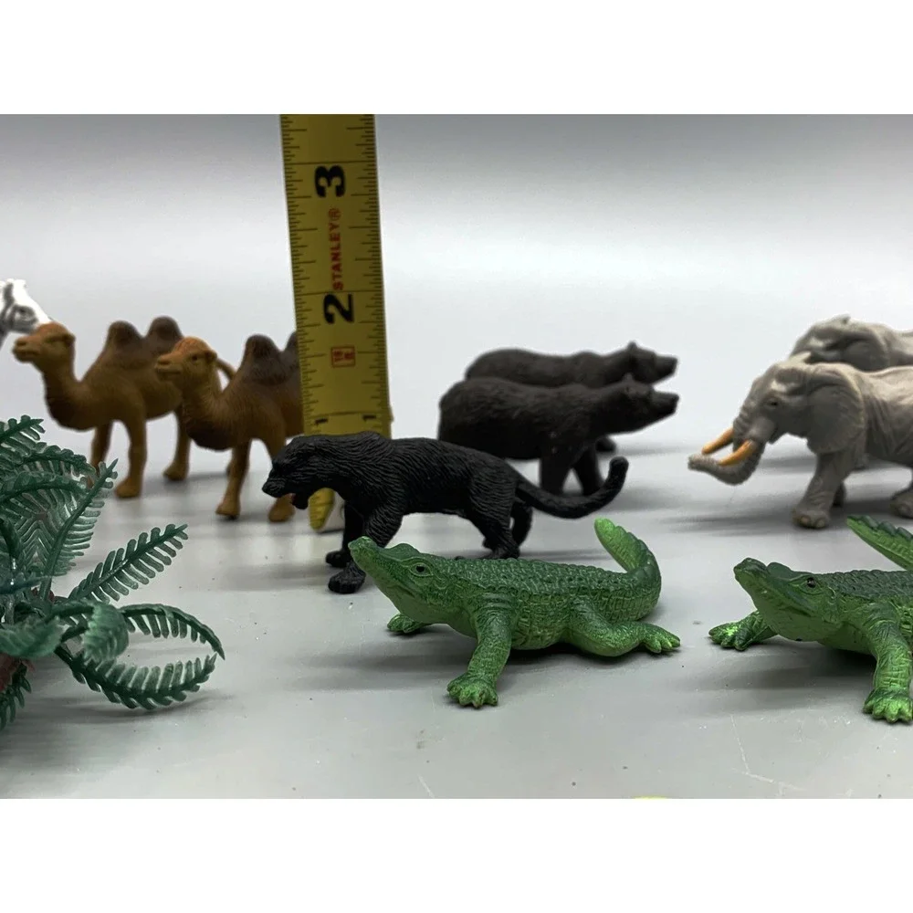 Vintage Cake Toppers 24 piece Plastic Safari Wild Animals Jungle Zoo